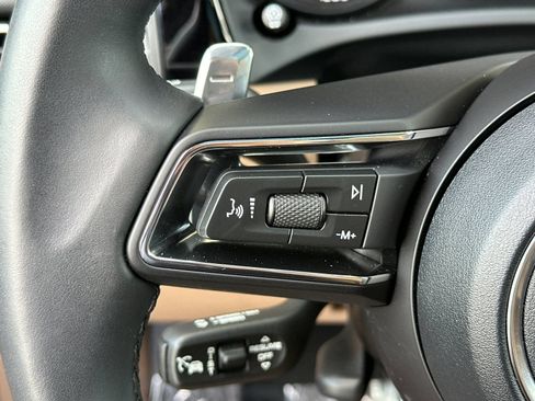 Certified 2026 Porsche Macan AWD/4WD image 29