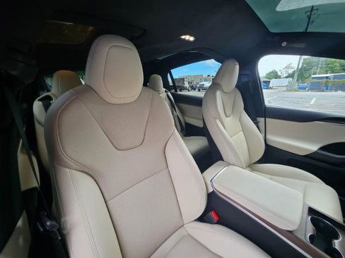 Used 2023 Tesla Model X AWD/4WD image 60