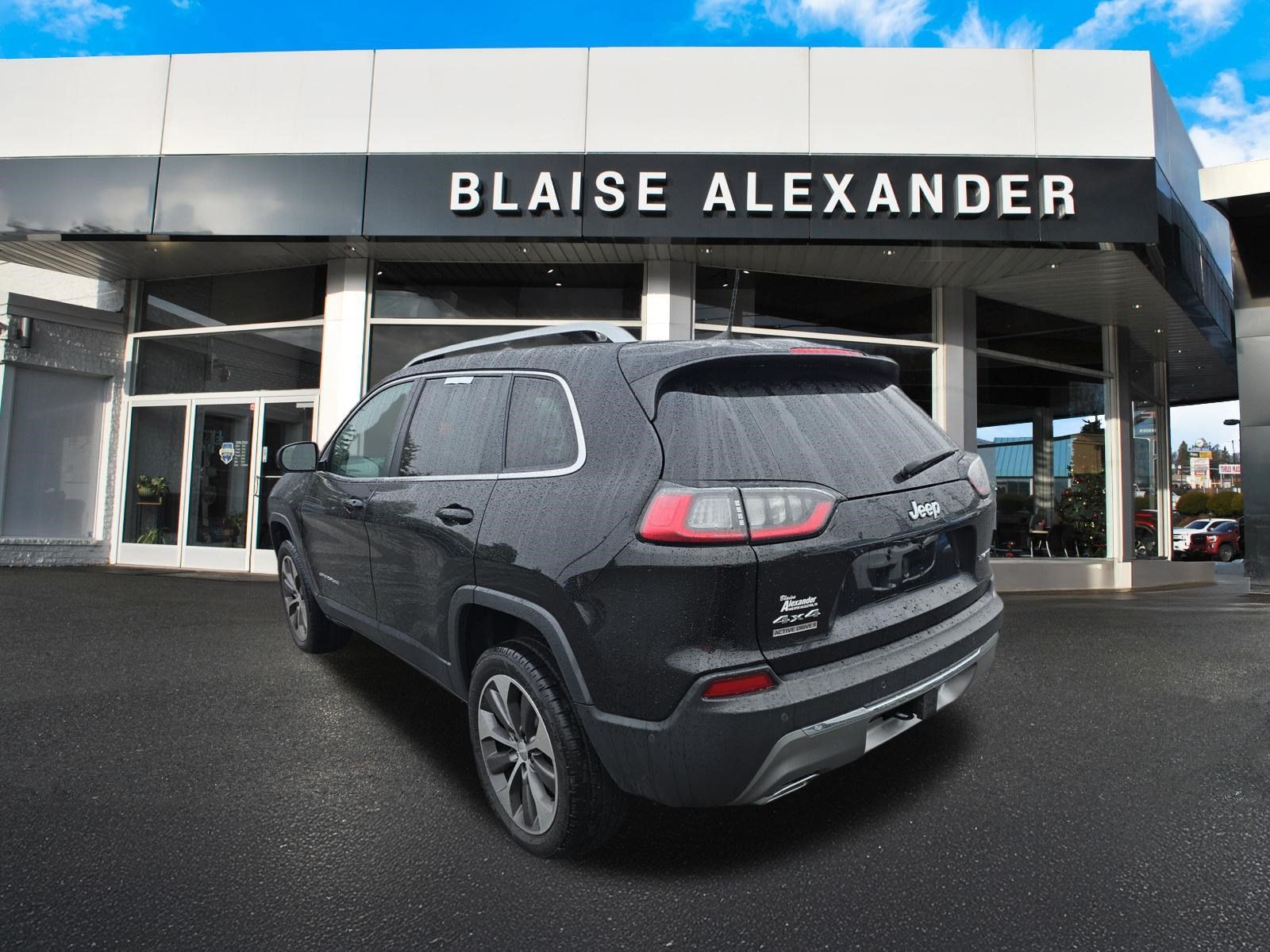 Used 2021 Jeep Cherokee Limited w/ Elite Package AWD/4WD image 6