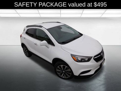 Used 2021 Buick Encore Preferred w/ Safety Package image 2