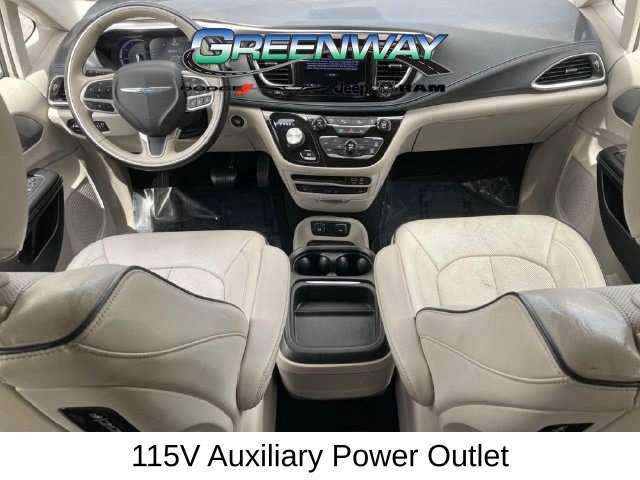 Used 2017 Chrysler Pacifica Platinum FWD image 15