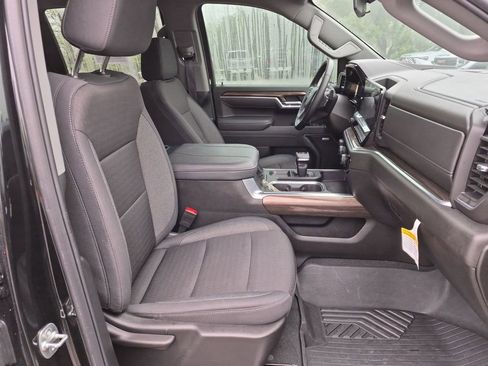 Used 2025 Chevrolet Silverado 1500 RST image 36