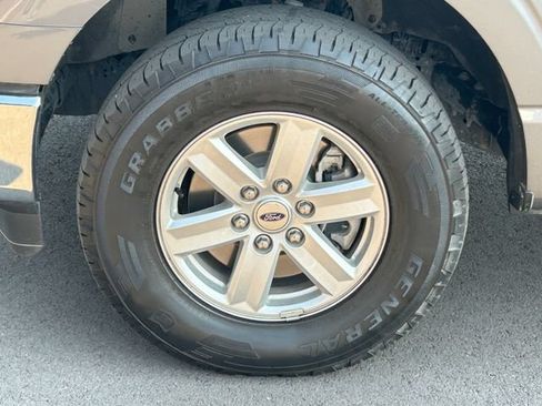 Used 2022 Ford F150 XLT w/ Equipment Group 301A Mid AWD/4WD image 13