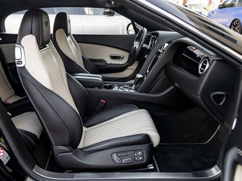 Used 2016 Bentley Continental GT image 2