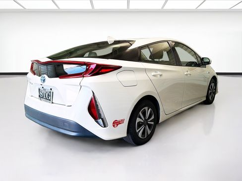 Used 2023 Toyota Corolla LE w/ Carpet Mat Package (TMS) FWD image 4