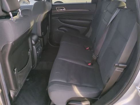 Used 2014 Jeep Grand Cherokee Laredo w/ Quick Order Package 23E image 11