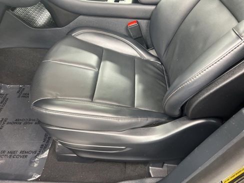 Certified 2025 Lincoln Aviator AWD image 16