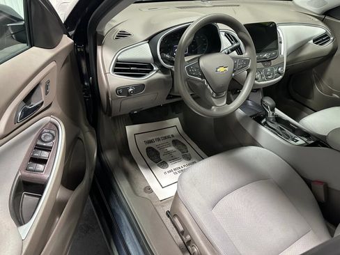 Used 2023 Chevrolet Malibu LS w/ Driver Confidence Package FWD image 6