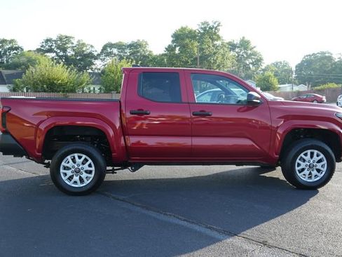 Used 2024 Toyota Tacoma SR RWD image 9