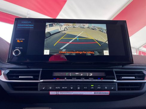 New 2026 Toyota Sienna Limited image 5