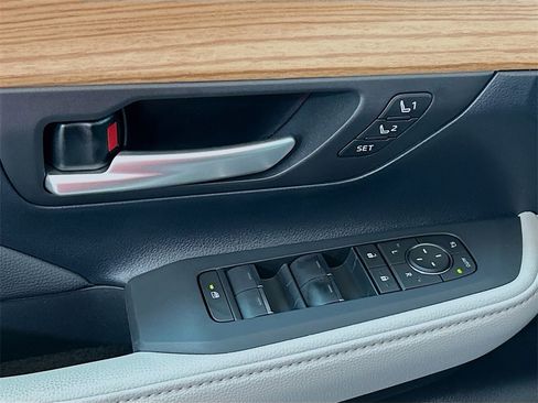 New 2026 Toyota Grand Highlander Limited image 17