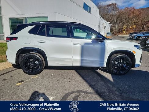 New 2026 Volkswagen Tiguan SE R-Line image 33