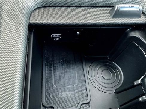 Certified 2024 Hyundai Palisade SEL image 33