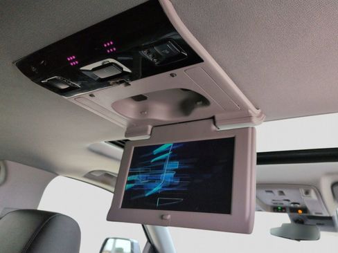 Used 2020 Cadillac Escalade Luxury image 44