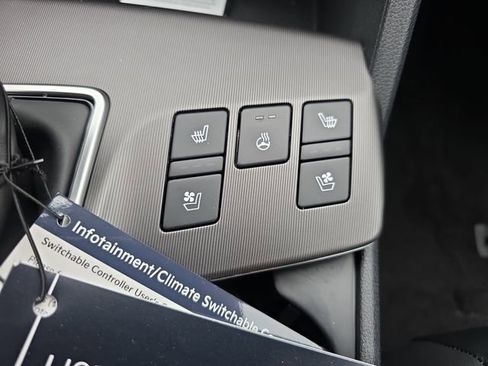 New 2026 Kia Sportage SX FWD image 11