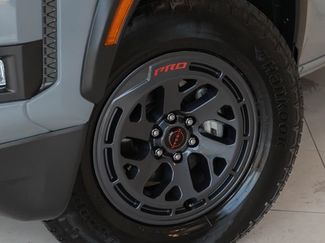 Used 2025 Nissan Frontier Pro-X w/ Pro Convenience Package RWD video 2