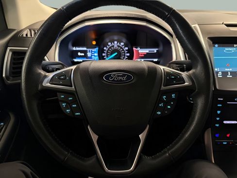 Used 2017 Ford Edge Titanium w/ Equipment Group 302A FWD image 21
