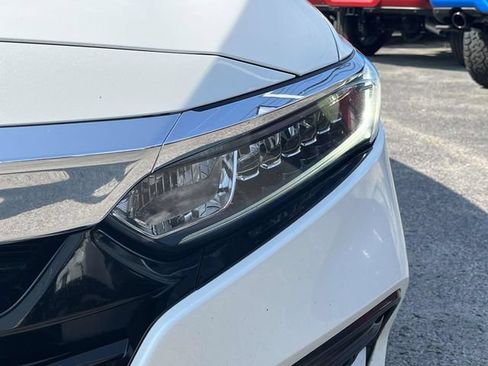 Used 2020 Honda Accord EX-L image 9