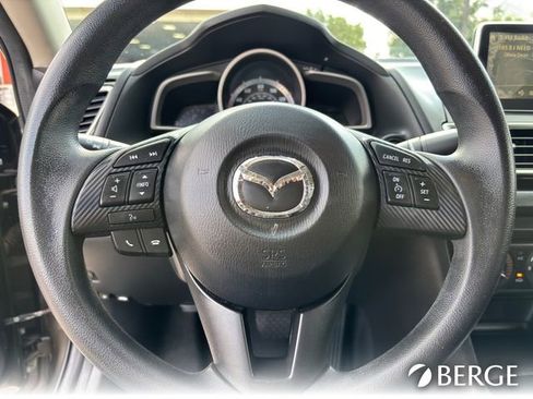 Used 2016 MAZDA MAZDA3 i Sport image 28