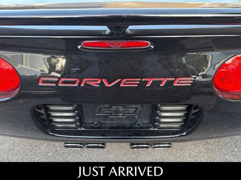 Used 2004 Chevrolet Corvette Convertible w/ Preferred Equipment Group RWD image 7