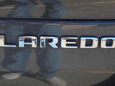 Used 2023 Jeep Grand Cherokee L Laredo image 22