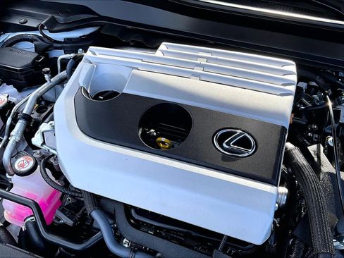 Used 2024 Lexus UX 250h F Sport image 31