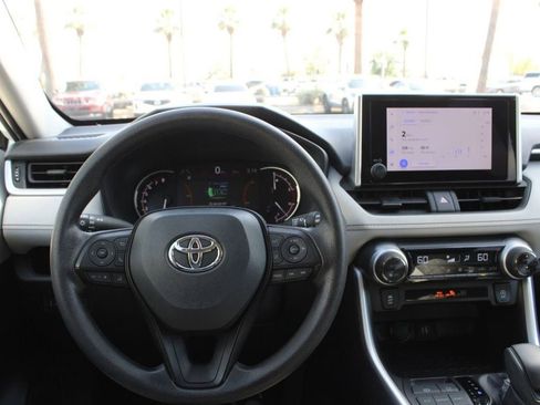 Used 2025 Toyota RAV4 XLE FWD image 30