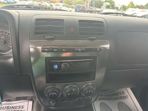 Used 2007 HUMMER H3 image 30