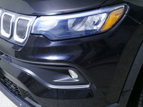 Used 2022 Jeep Compass Latitude w/ Convenience Group image 16