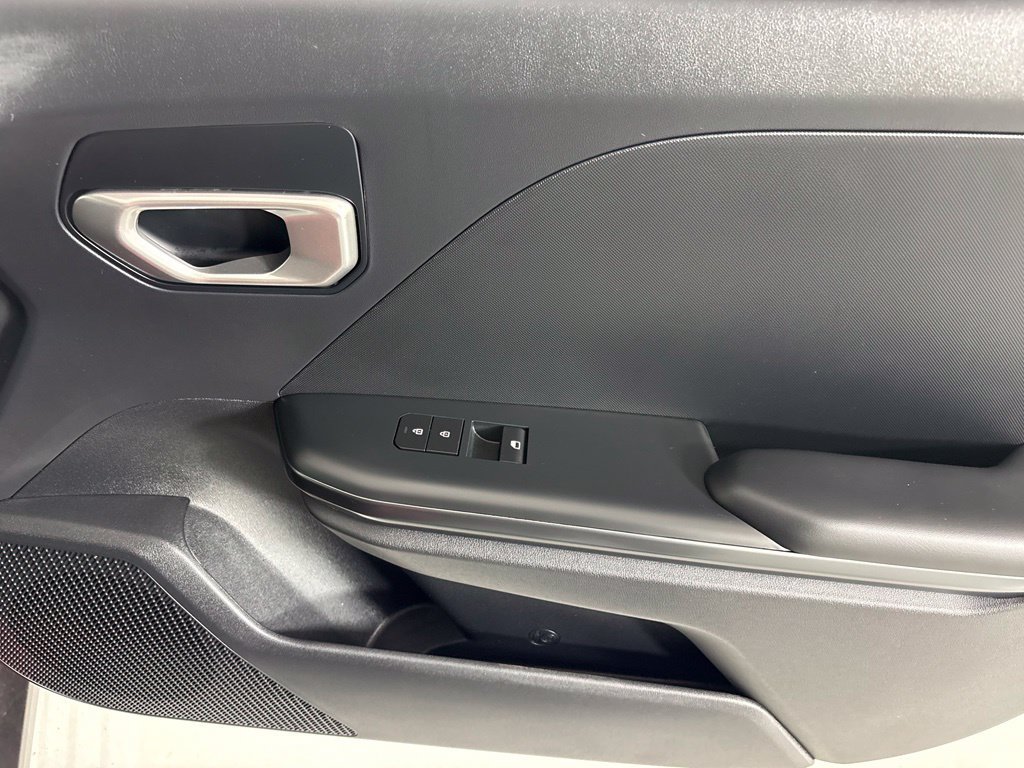 New 2026 Kia K4 FWD image 12