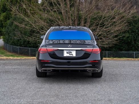 Used 2025 Mercedes-Benz S 580 4MATIC Sedan image 6