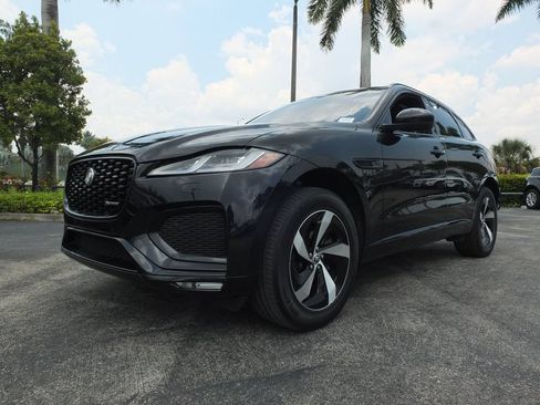 Used 2025 Jaguar F-PACE R-Dynamic S AWD/4WD image 16