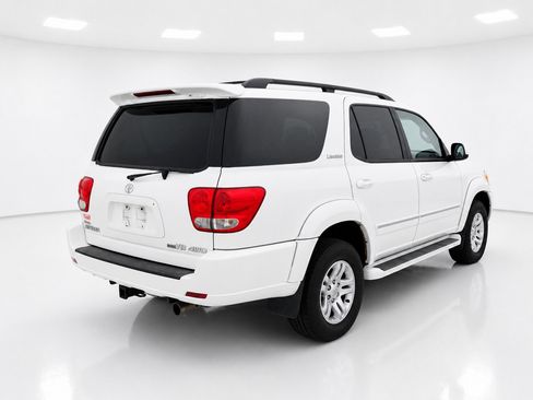 Used 2006 Toyota Sequoia Limited AWD/4WD image 2