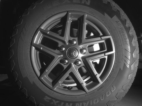 Used 2025 Jeep Wrangler Sport S image 12