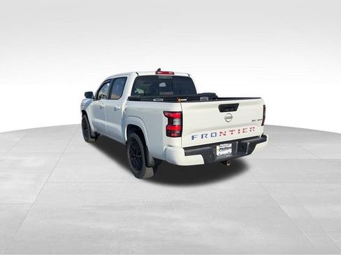 Used 2024 Nissan Frontier SV w/ SV Convenience Package AWD/4WD image 7