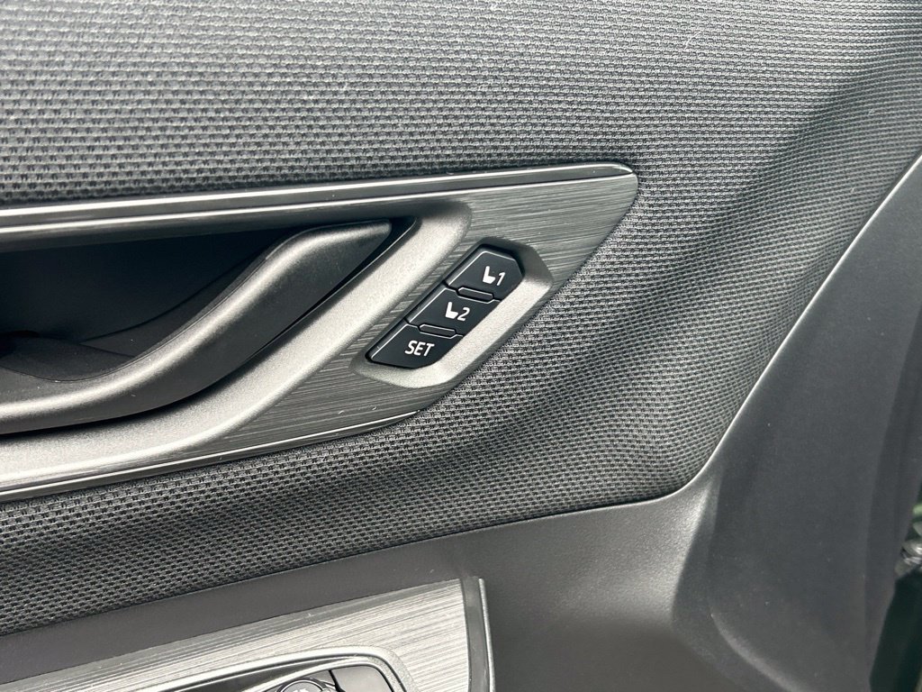 New 2026 Subaru Outback Limited AWD/4WD image 11