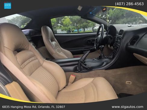 Used 2000 Chevrolet Corvette Convertible w/ Memory Pkg RWD image 16