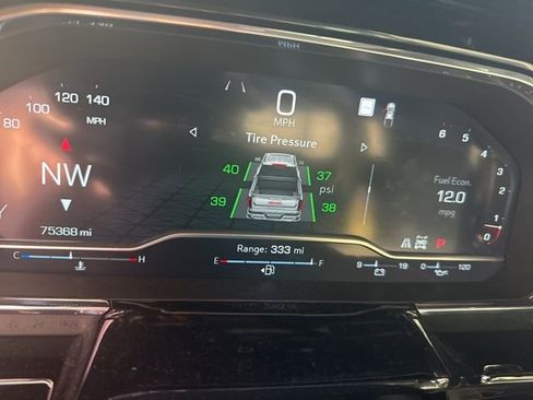 Used 2023 GMC Sierra 1500 SLT w/ SLT Premium Package image 5