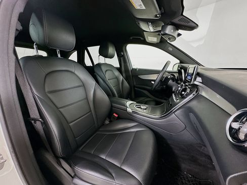 Certified 2019 Mercedes-Benz GLC 300 image 29