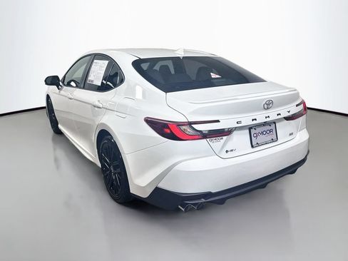 Certified 2026 Toyota Camry SE FWD image 5