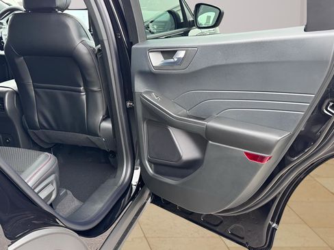 New 2026 Ford Escape ST-Line w/ Tech Pack #1 FWD image 29