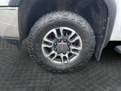 Used 2023 GMC Sierra 2500 SLE w/ SLE Convenience Package AWD/4WD image 14