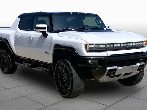 Certified 2025 GMC Hummer EV 3X w/ LPO, Dark Essentials Package AWD/4WD image 2