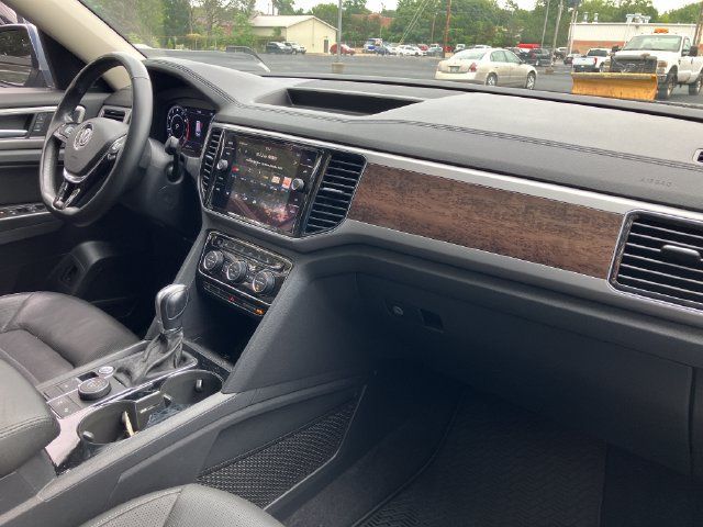 Used 2019 Volkswagen Atlas SEL Premium AWD/4WD image 16