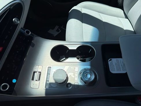 New 2026 Genesis GV70 2.5T Advanced AWD/4WD image 12