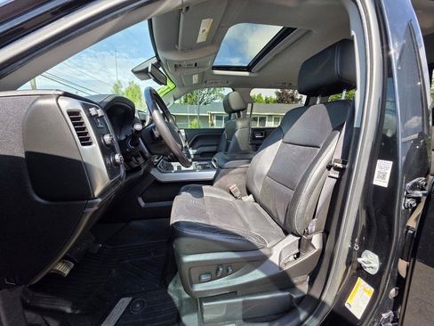 Used 2018 Chevrolet Silverado 1500 LTZ Z71 w/ Redline Edition AWD/4WD image 14
