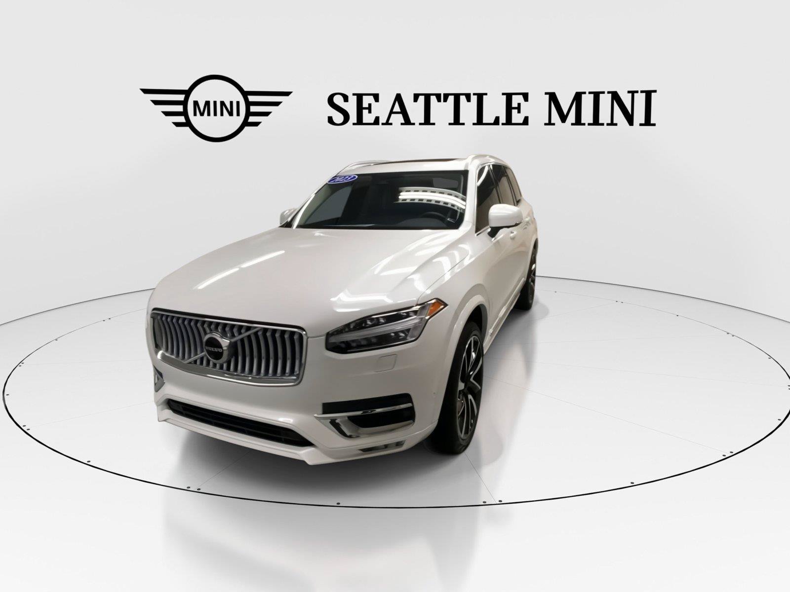 Used 2023 Volvo XC90 B6 Plus w/ Protection Package Premier AWD/4WD image 4