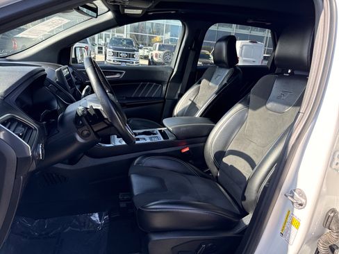 Used 2022 Ford Edge ST w/ Equipment Group 401A image 12