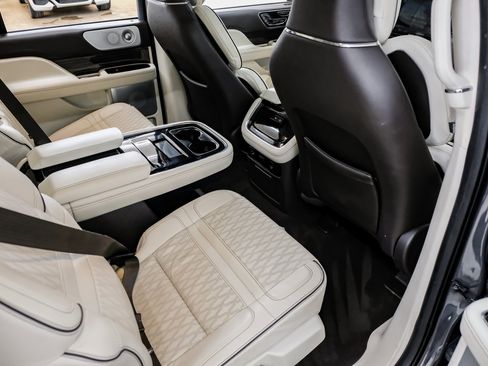 Used 2022 Lincoln Navigator Black Label image 43