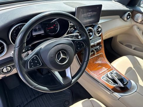 Used 2017 Mercedes-Benz GLC 300 4MATIC image 22